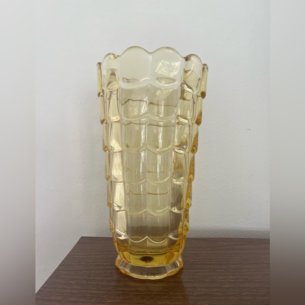 Mid-Century Modern Cambridge/Manderin Gold Pressed Glass Vase in th